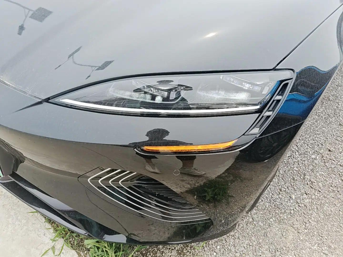 BYD Seal 2022 700 km Long-Range Rear-Wheel-Drive Version — миниатюра 8