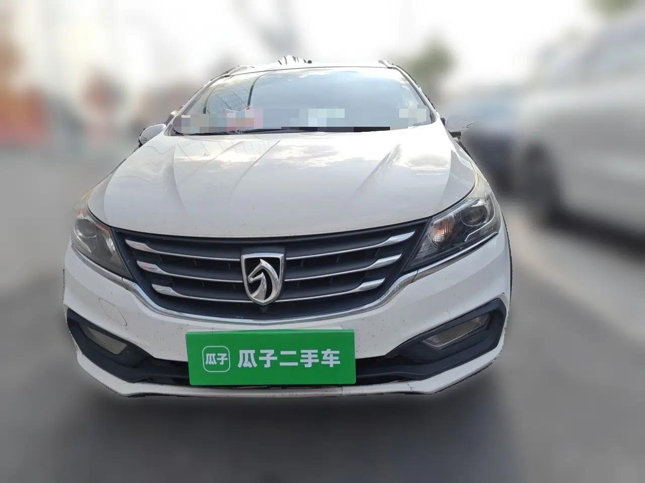 Baojun 310W 2017 1.5L Manual Comfort Version China V — миниатюра 2