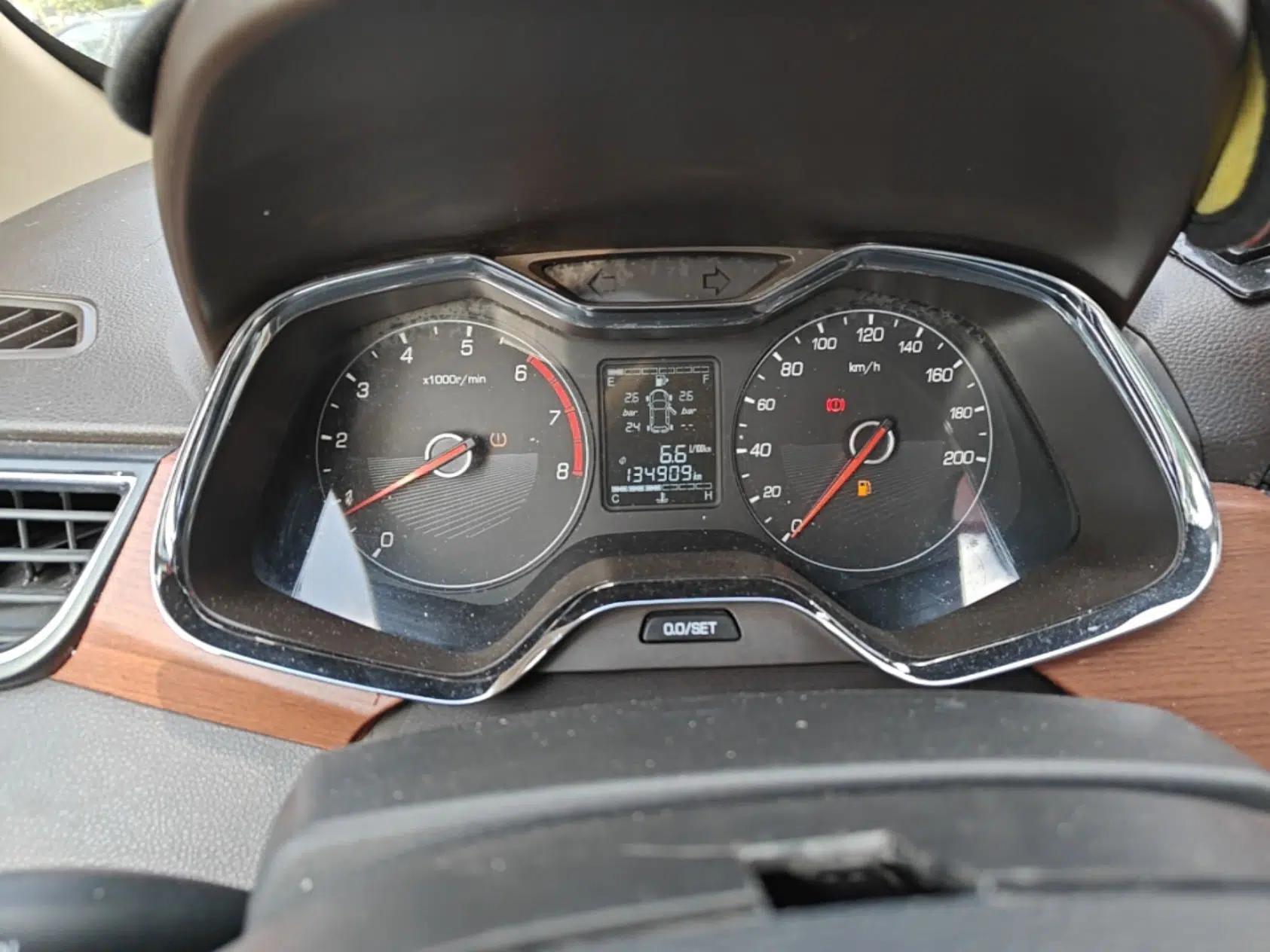 Baojun 310W 2017 1.5L Manual Comfort Version China V — миниатюра 11