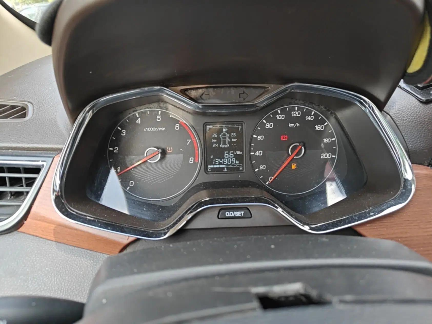 Baojun 310W 2017 1.5L Manual Comfort Version China V — миниатюра 12