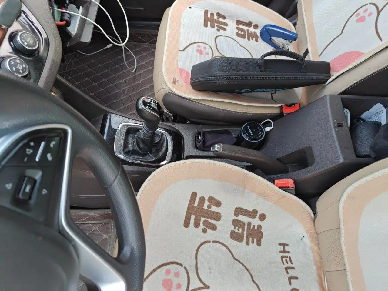 Baojun 310W 2017 1.5L Manual Comfort Version China V — миниатюра 14