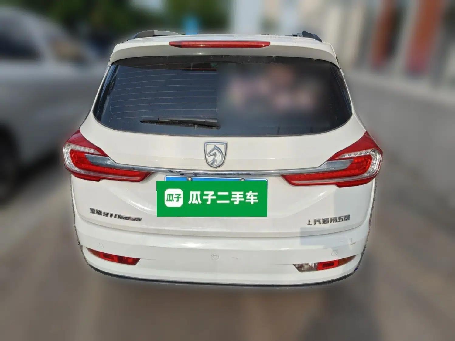 Baojun 310W 2017 1.5L Manual Comfort Version China V — миниатюра 5
