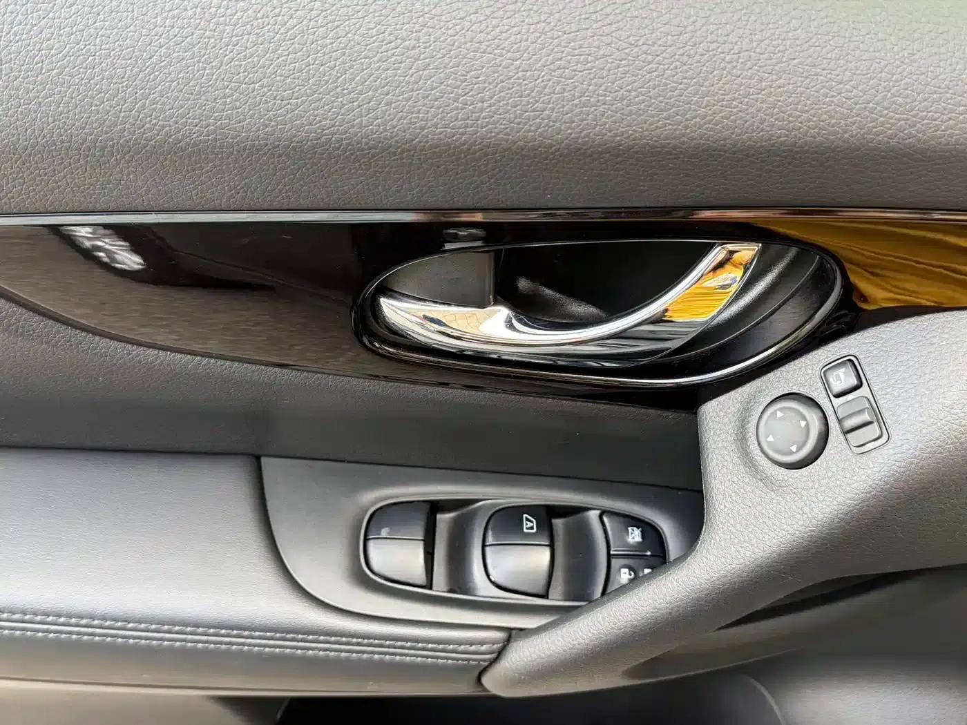 Nissan X-Trail 2023 Classic 2.0L 2WD Intelligent Connectivity Premium Edition — миниатюра 4