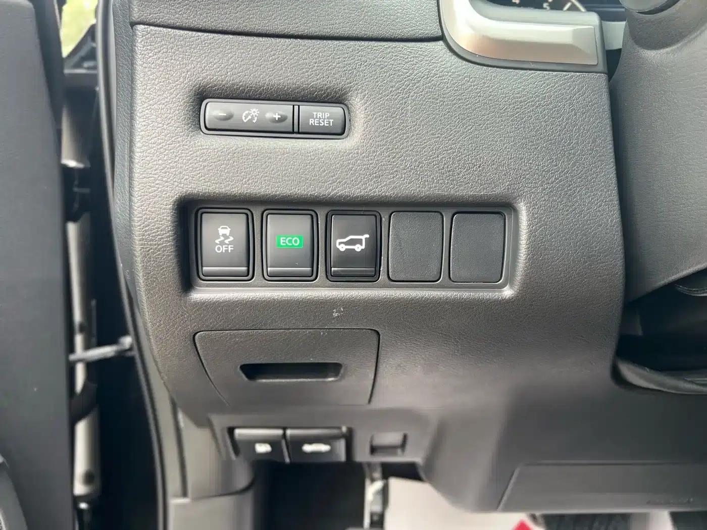 Nissan Murano 2021 2.5L XE 2WD Elite Edition — миниатюра 11