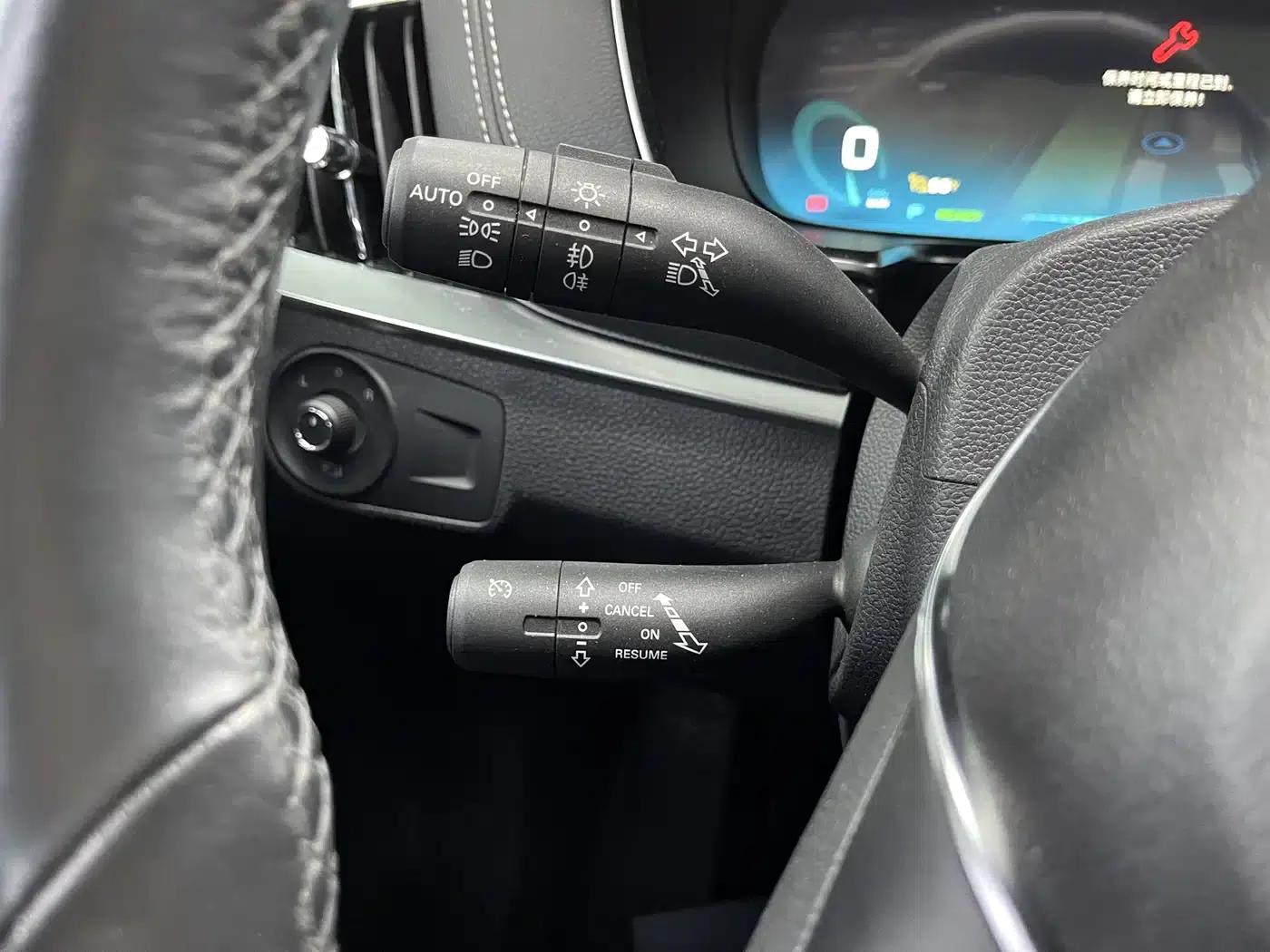 Roewe RX5 New Energy 2017 ERX5 EV400 Electric Internet Flagship Edition — миниатюра 13