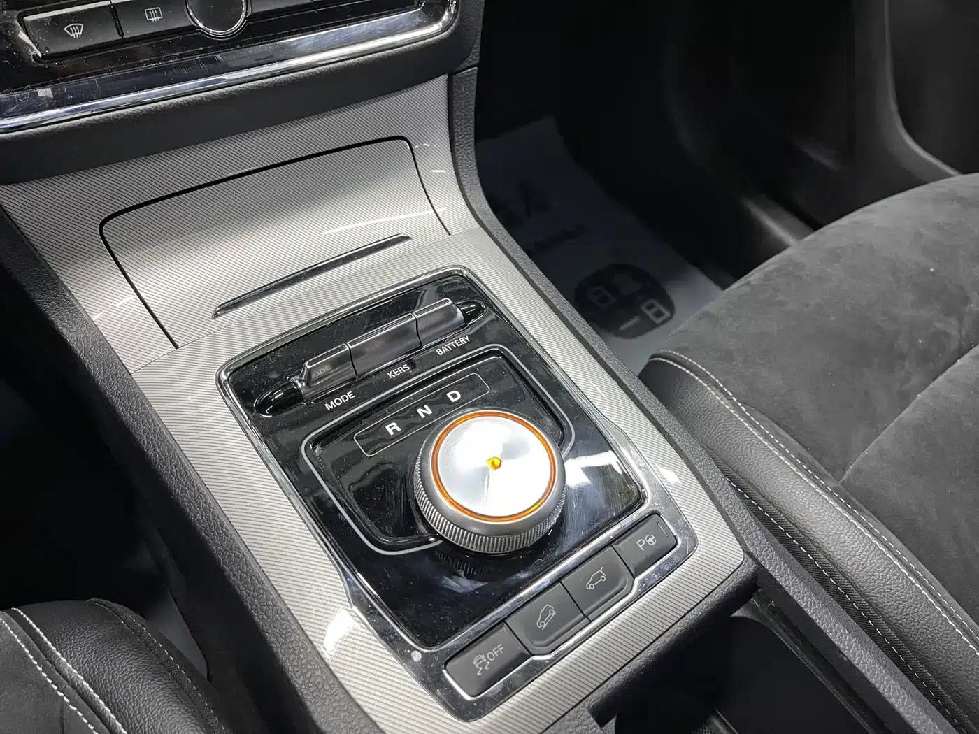 Roewe RX5 New Energy 2017 ERX5 EV400 Electric Internet Flagship Edition — миниатюра 17
