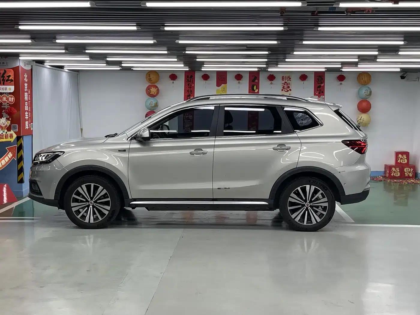 Roewe RX5 New Energy 2017 ERX5 EV400 Electric Internet Flagship Edition — миниатюра 4