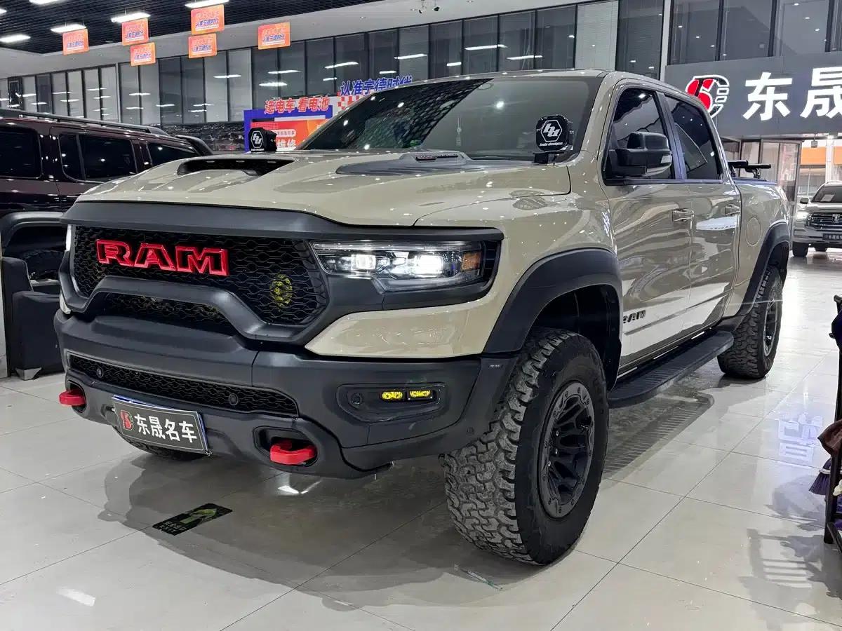 RAM Trucks Tyrannosaurus Rex 2023 6.2T Automatic — миниатюра 3