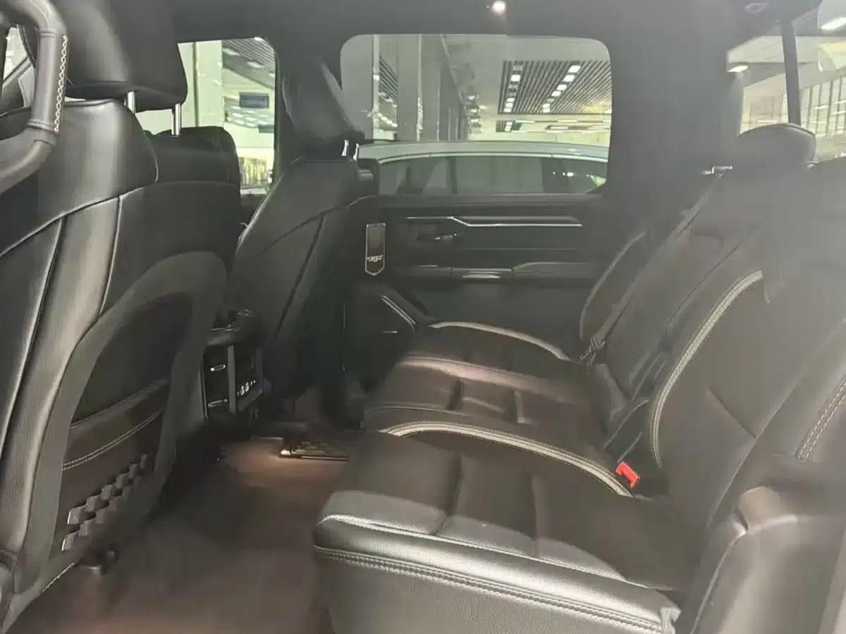 RAM Trucks Tyrannosaurus Rex 2023 6.2T Automatic — миниатюра 5