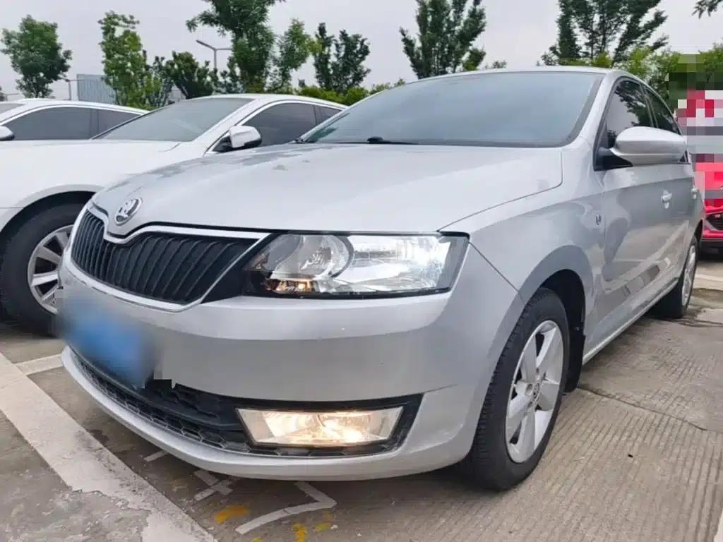 Rapid 2016 1.6L Automatic Comfort Edition — миниатюра 2