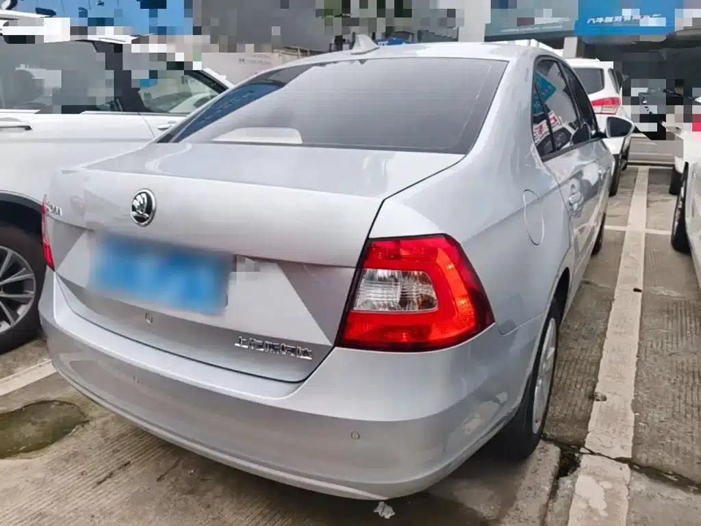 Rapid 2016 1.6L Automatic Comfort Edition — миниатюра 7