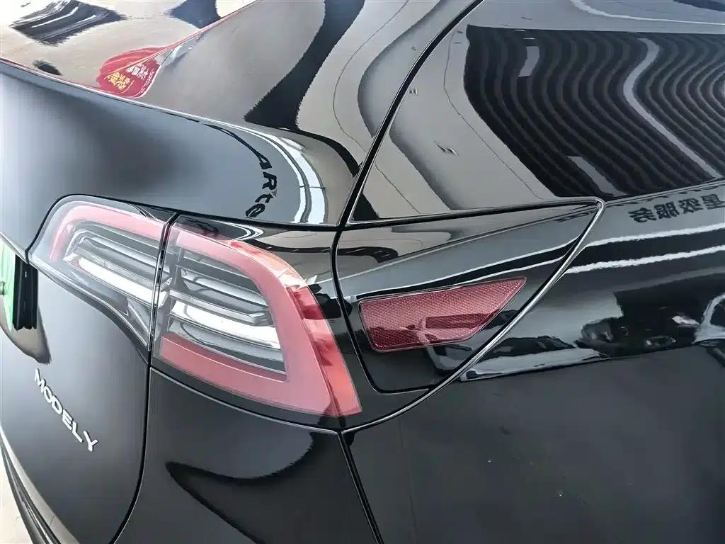 Model Y 2022 Facelift Rear-Wheel Drive Version — миниатюра 6