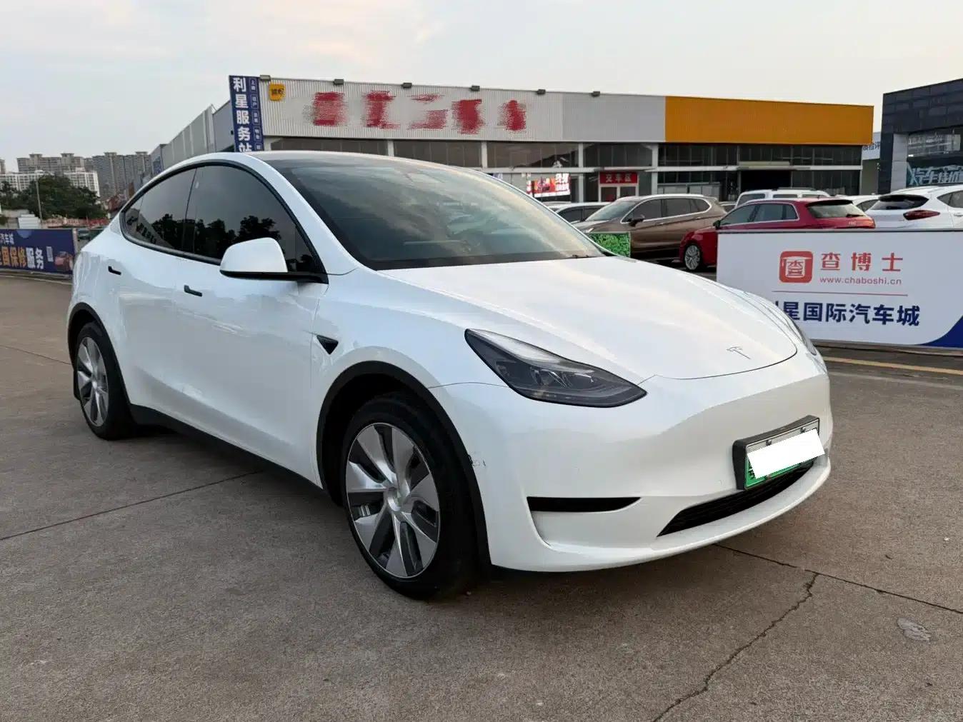 Model Y 2022 Facelift Rear-Wheel Drive Version — миниатюра 3