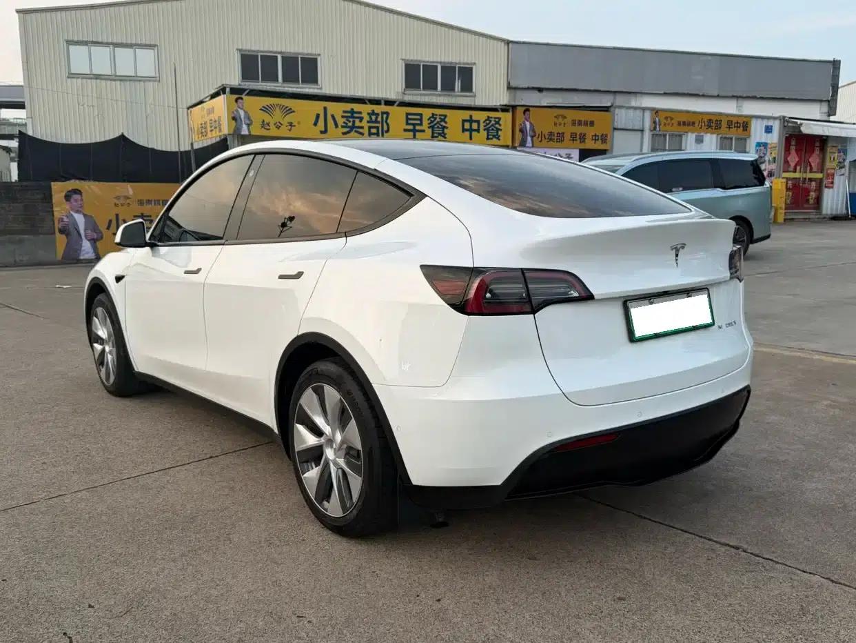 Model Y 2022 Facelift Rear-Wheel Drive Version — миниатюра 9