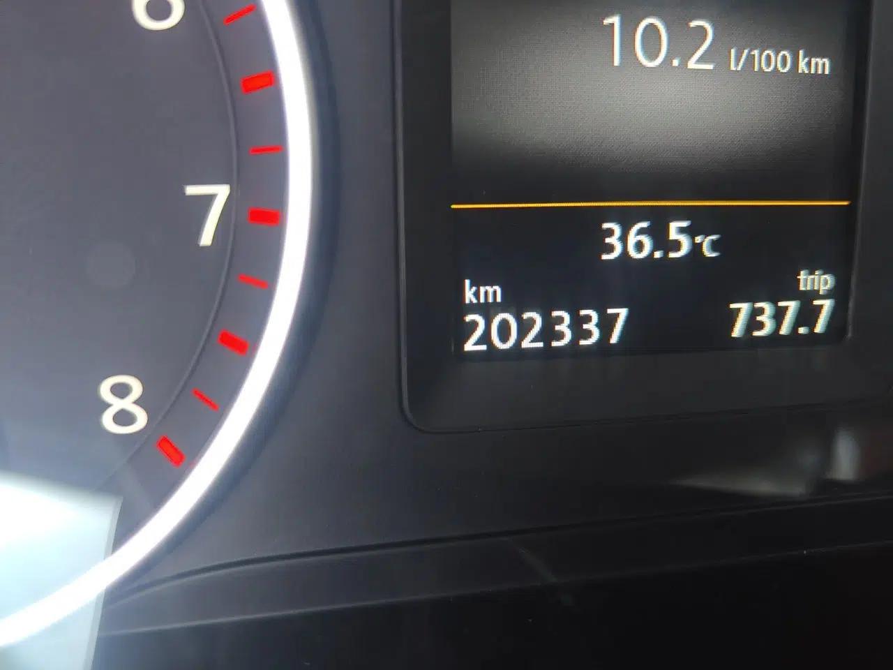Volkswagen Tiguan 2016 300TSI Automatic Two-Wheel Drive Luxury Edition — миниатюра 12