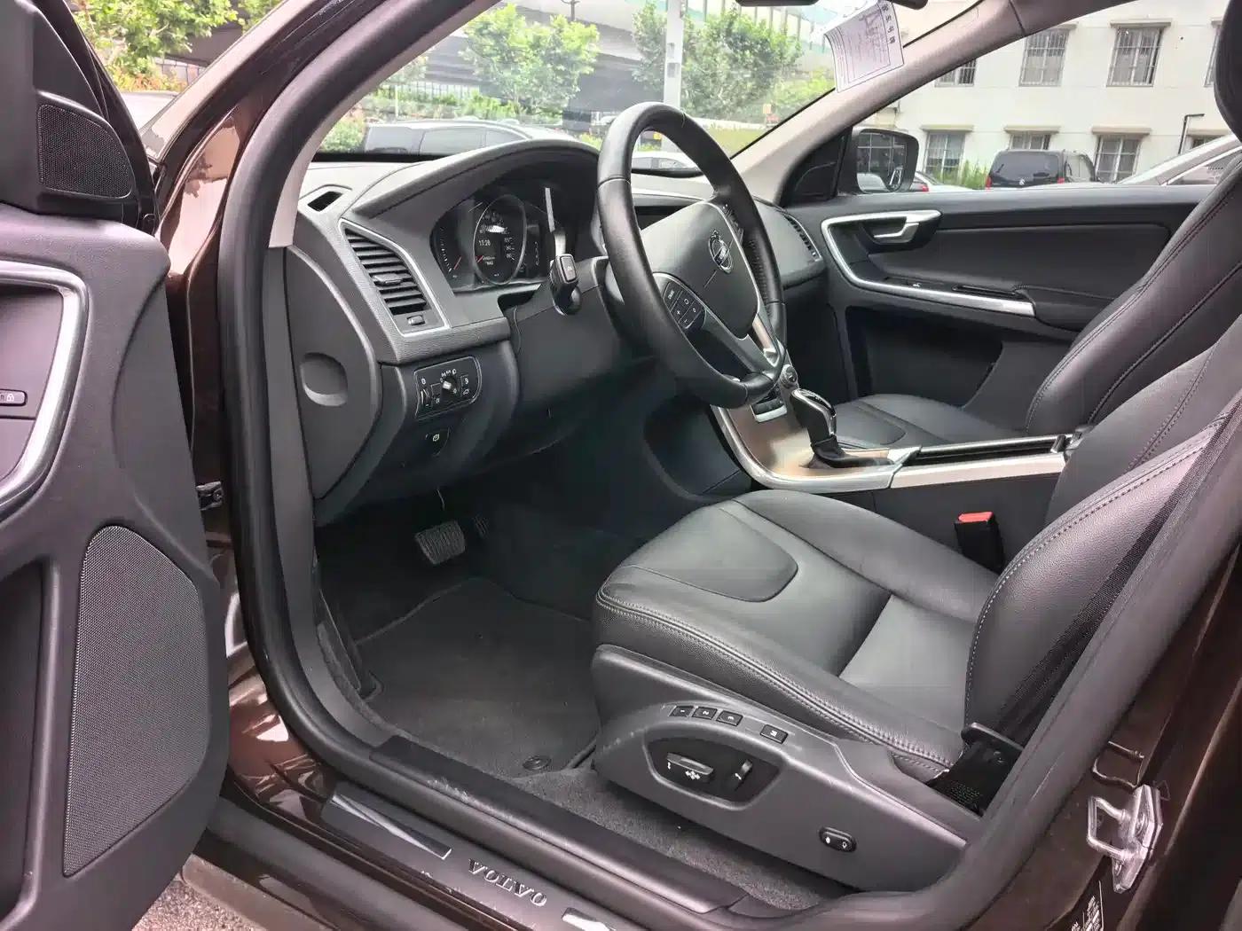 2017 Volvo XC60 T5 Smart Upgrade Edition — миниатюра 16