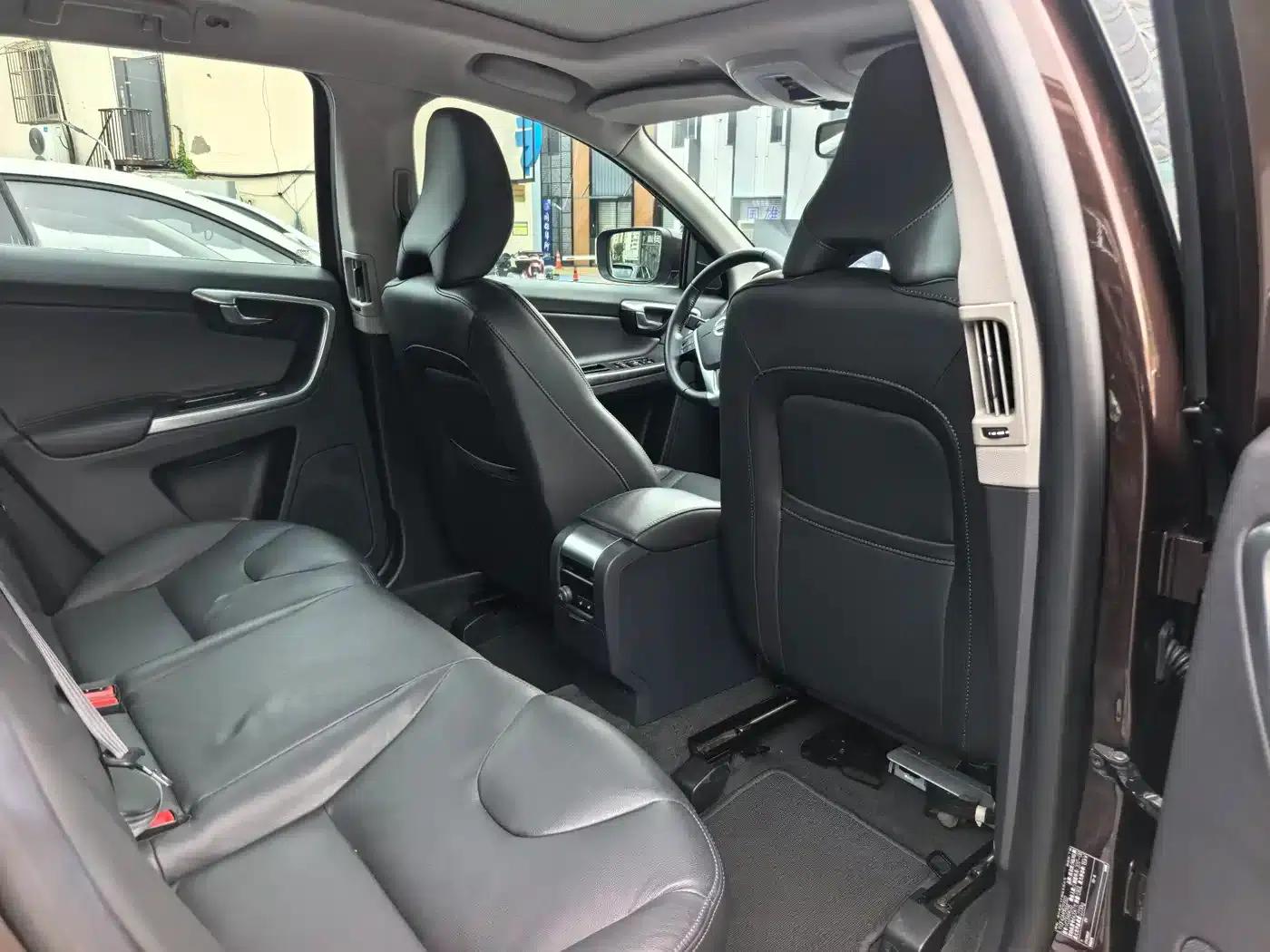 2017 Volvo XC60 T5 Smart Upgrade Edition — миниатюра 7