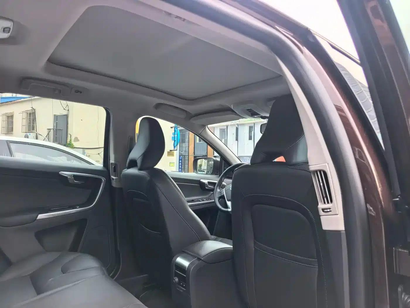 2017 Volvo XC60 T5 Smart Upgrade Edition — миниатюра 8