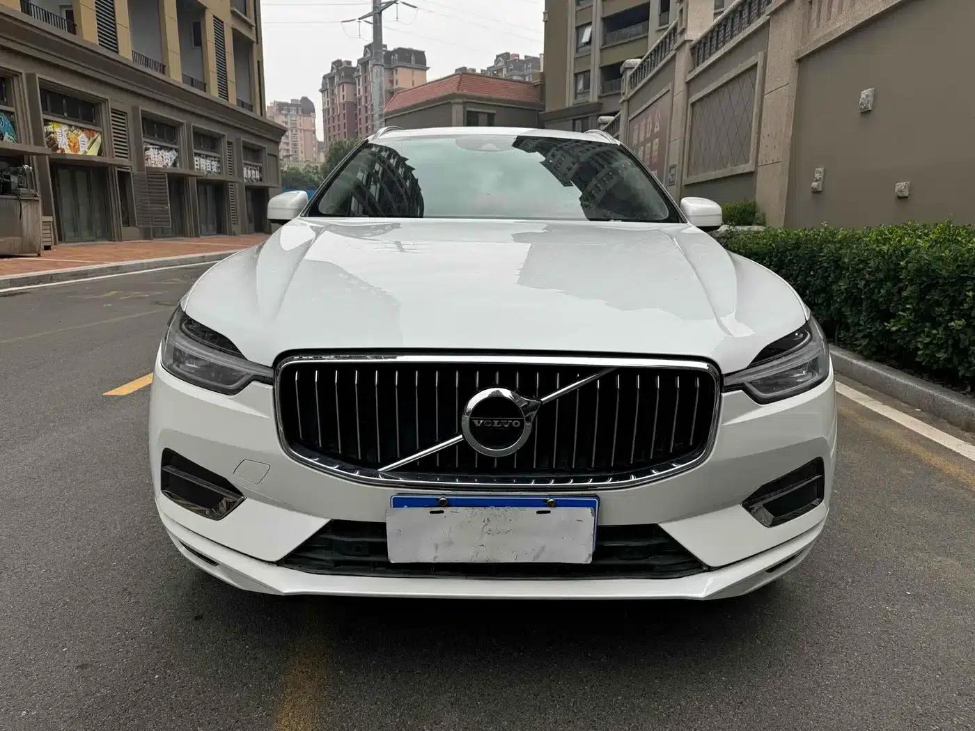 2018 Volvo XC60 T5 AWD Smart Edition — миниатюра 2