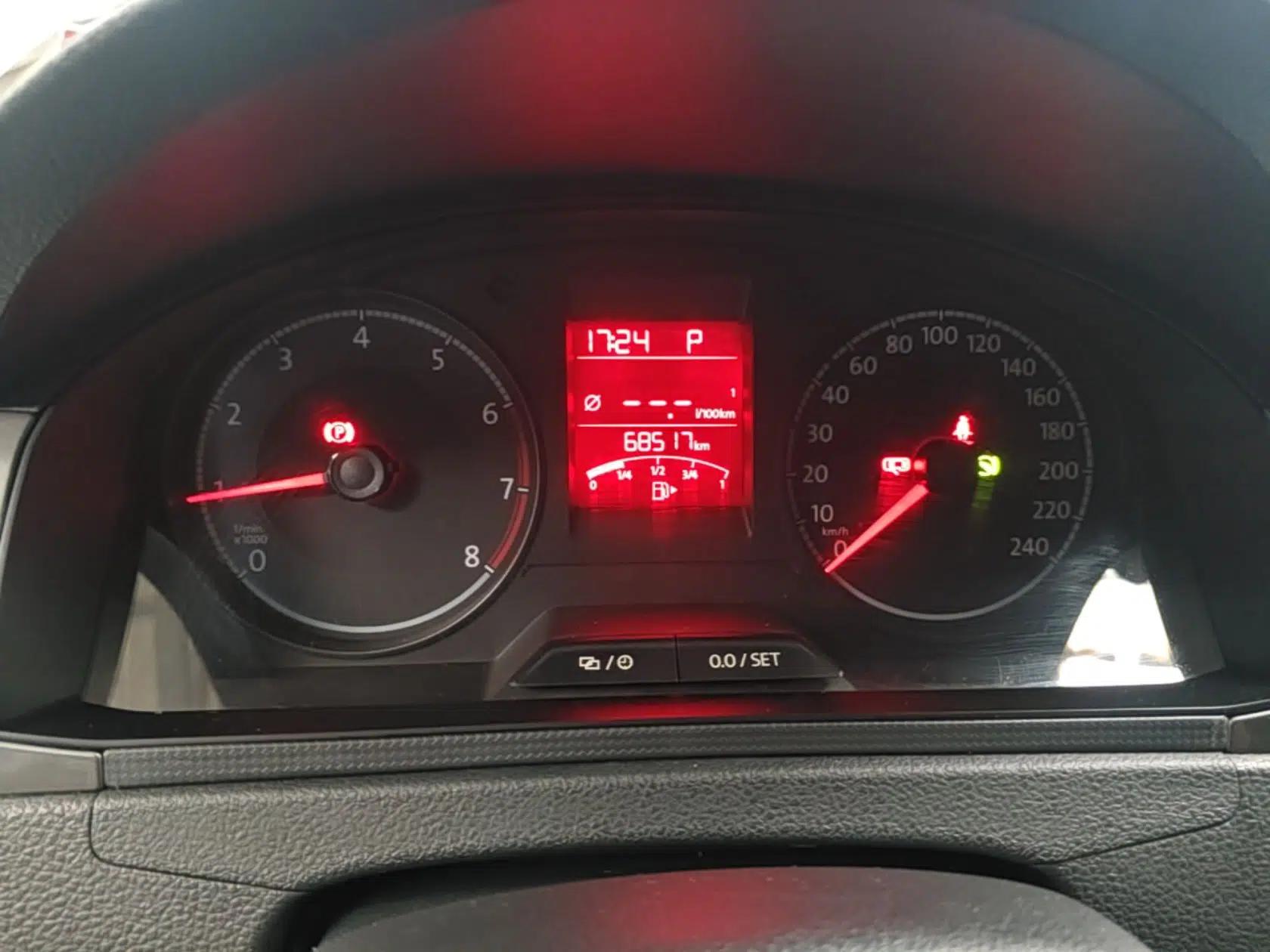 Volkswagen Santana 2016 1.6L Automatic Fashion Edition — миниатюра 14