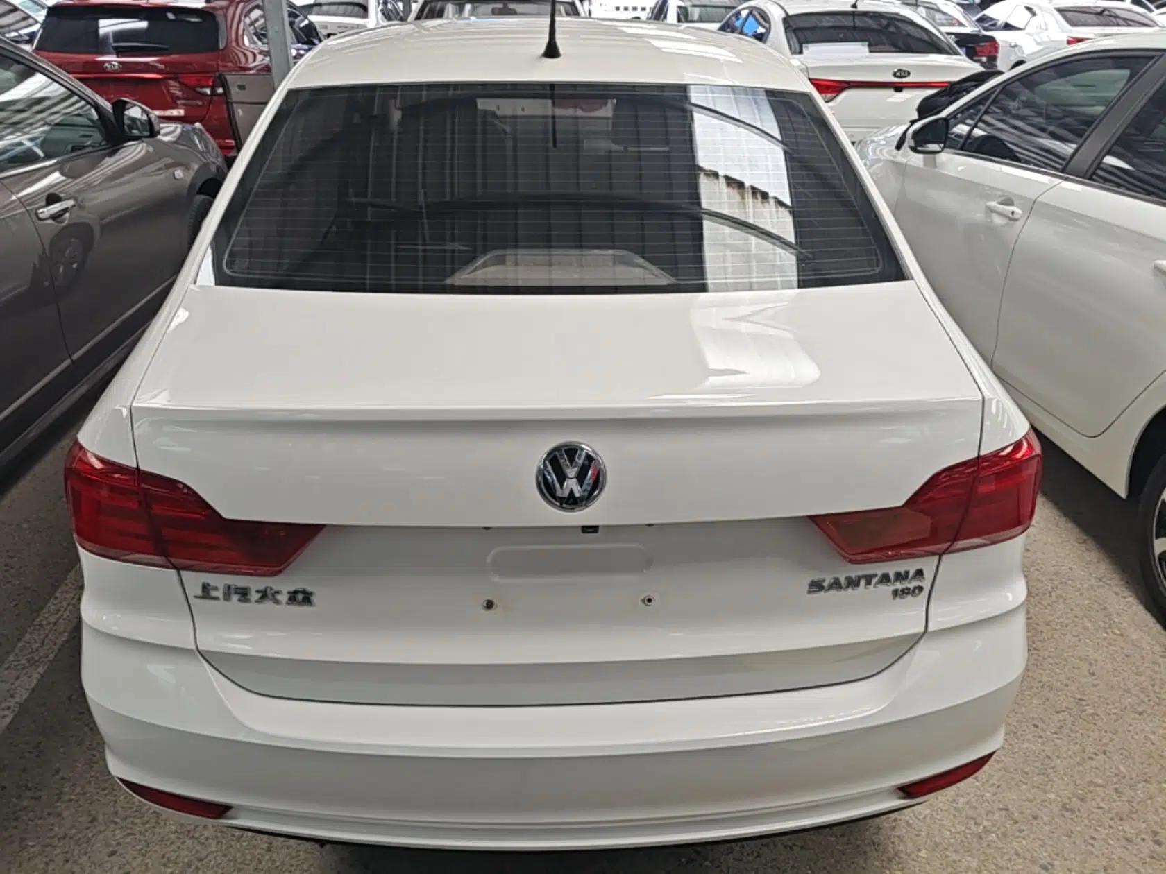 Volkswagen Santana 2016 1.6L Automatic Fashion Edition — миниатюра 5