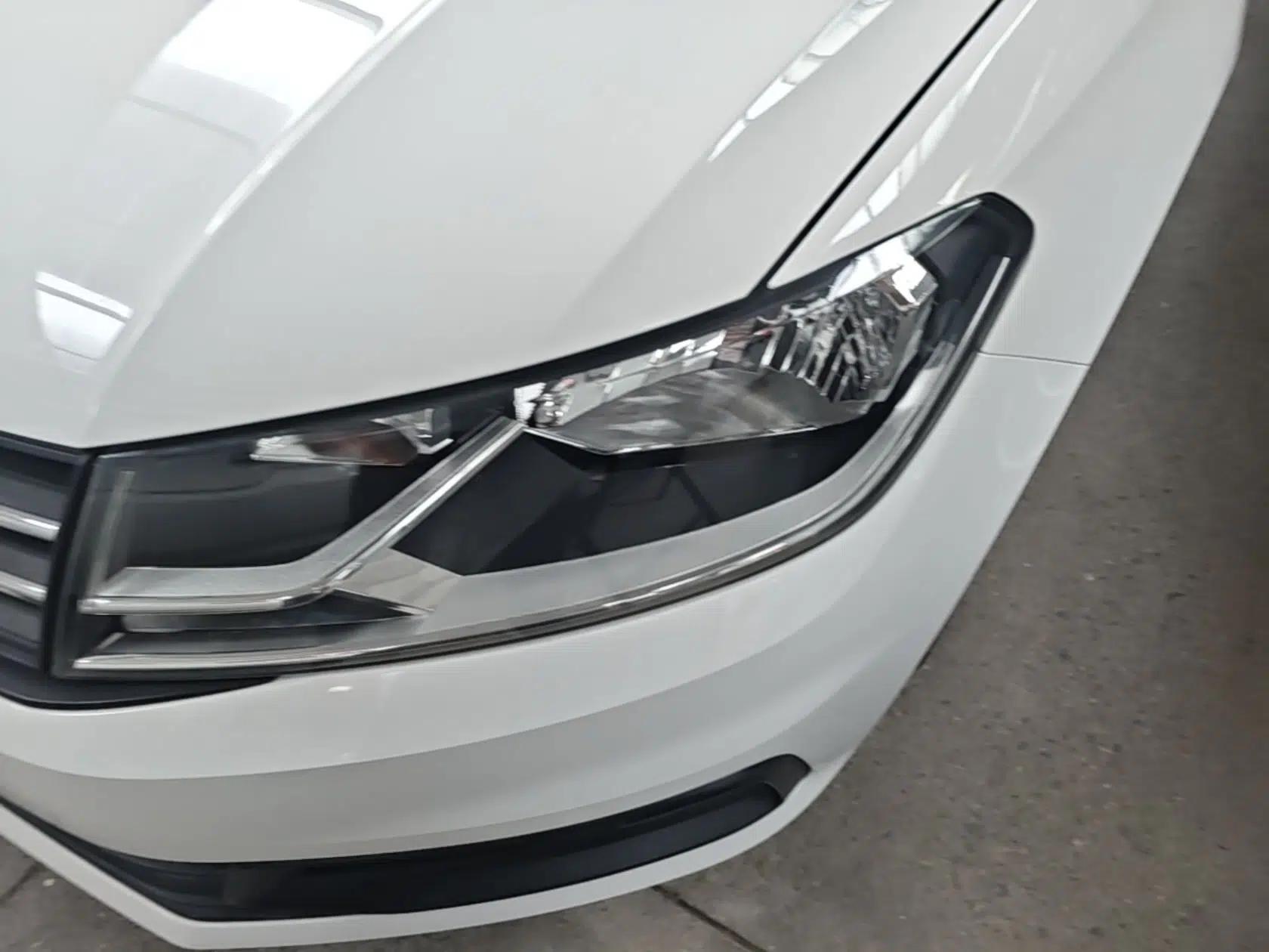 Volkswagen Santana 2016 1.6L Automatic Fashion Edition — миниатюра 8