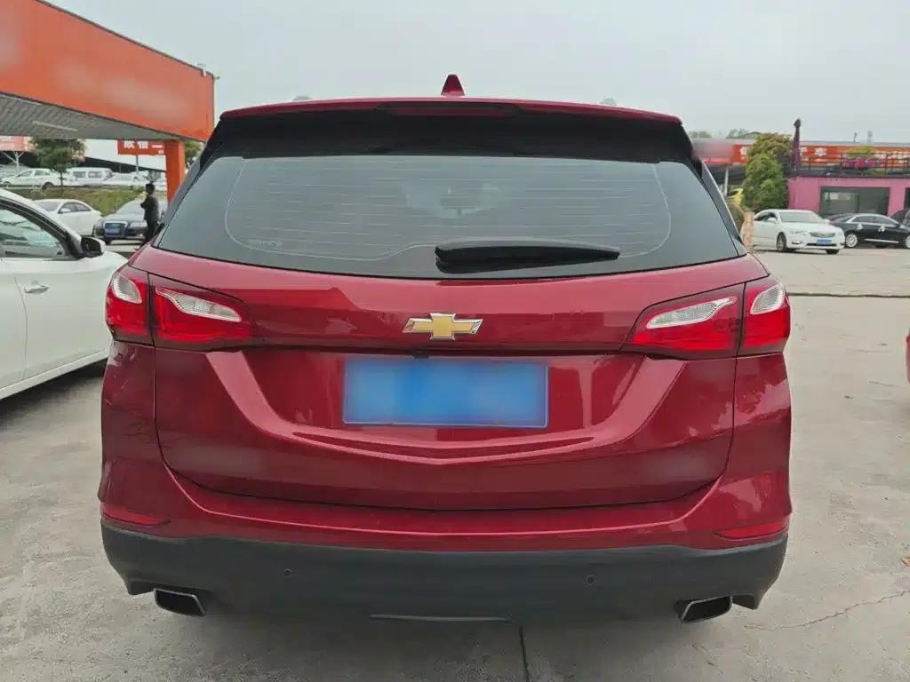 2017 Chevrolet Equinox 550T Automatic 4WD World Edition — миниатюра 4