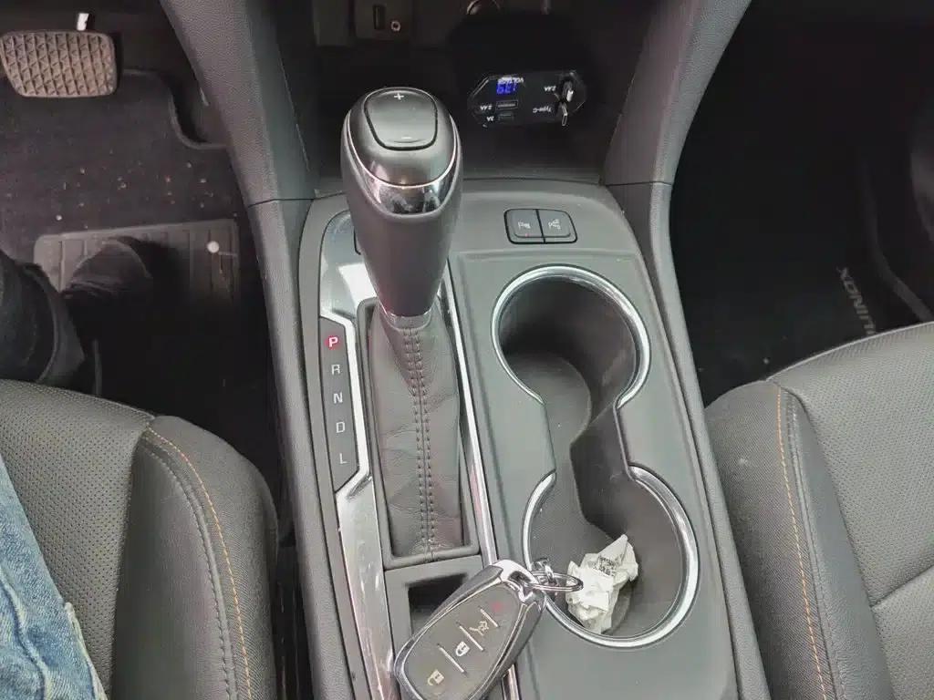 2017 Chevrolet Equinox 550T Automatic 4WD World Edition — миниатюра 10