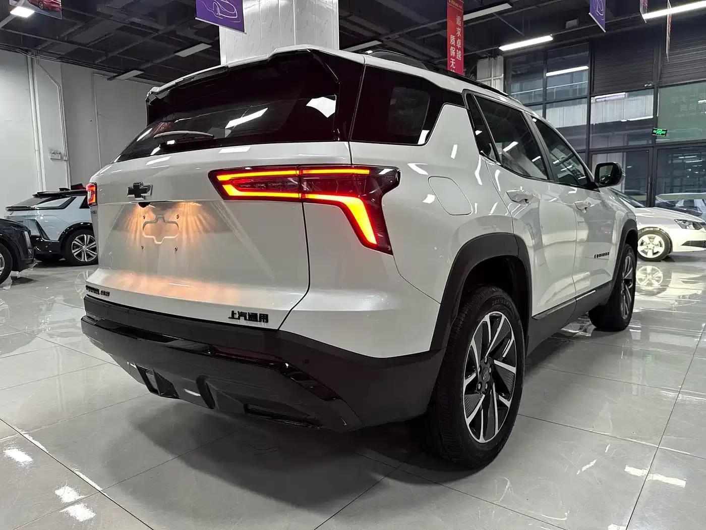 2024 Chevrolet Equinox Plus 102km RS Flagship Edition — миниатюра 8
