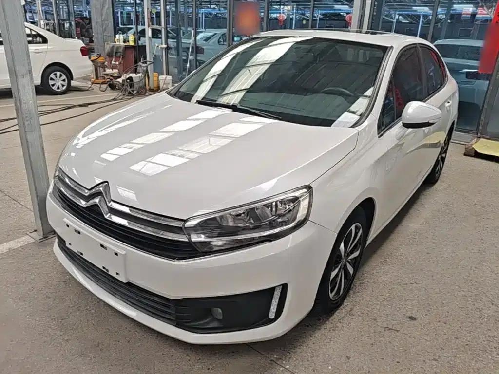 Citroën C4 2018 1.6L Automatic Luxury — миниатюра 2