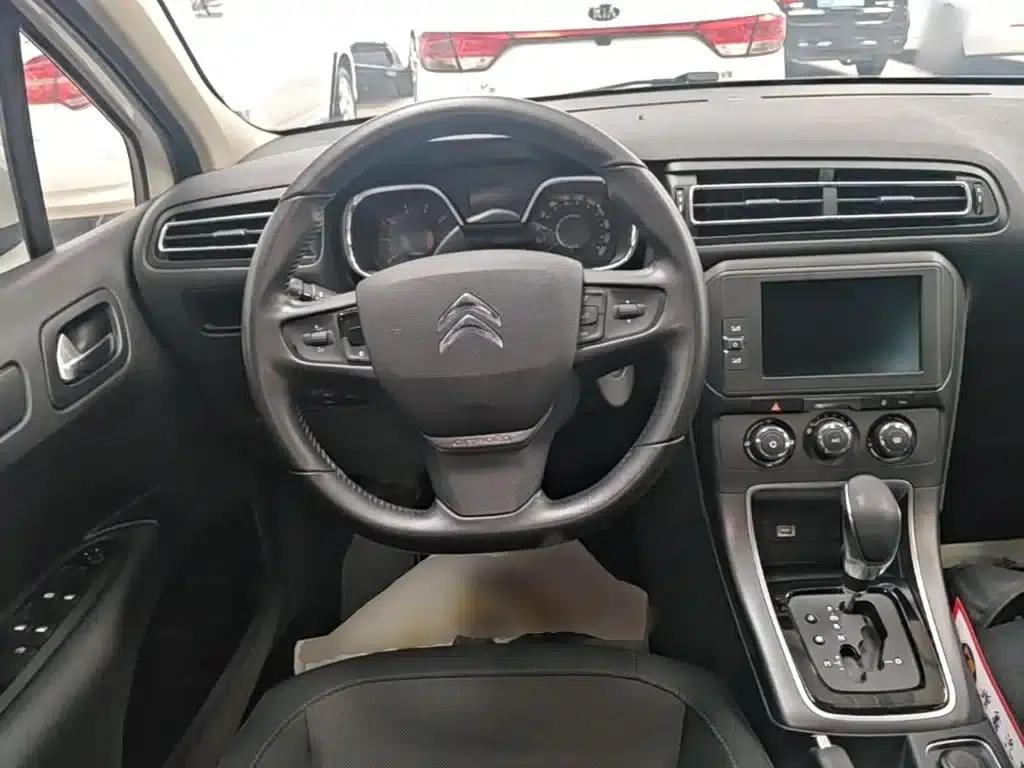Citroën C4 2018 1.6L Automatic Luxury — миниатюра 11