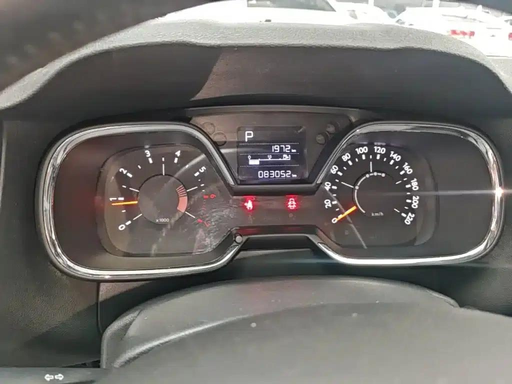 Citroën C4 2018 1.6L Automatic Luxury — миниатюра 12