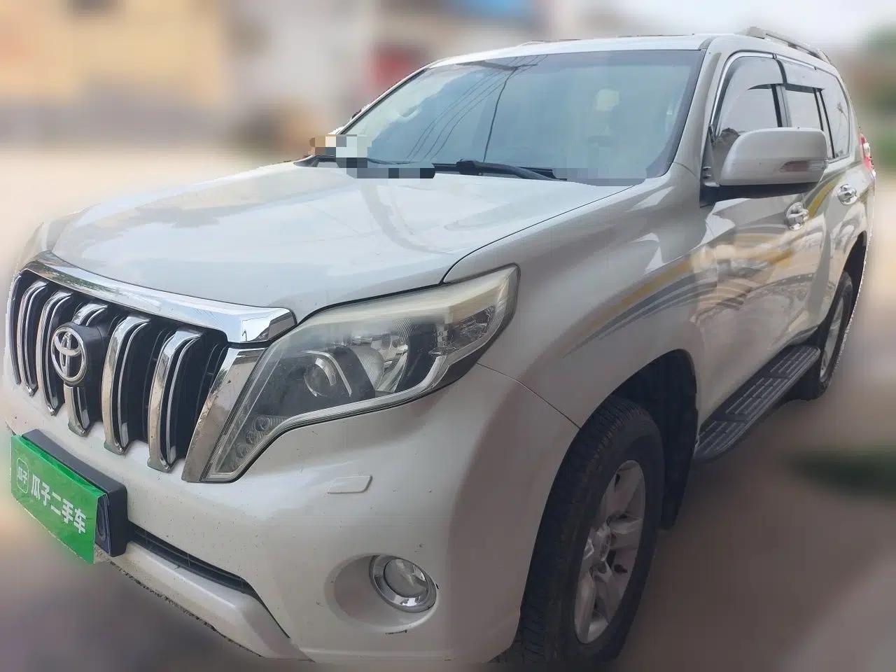 Toyota Prado 2016 2.7L Automatic Luxury Edition — миниатюра 1
