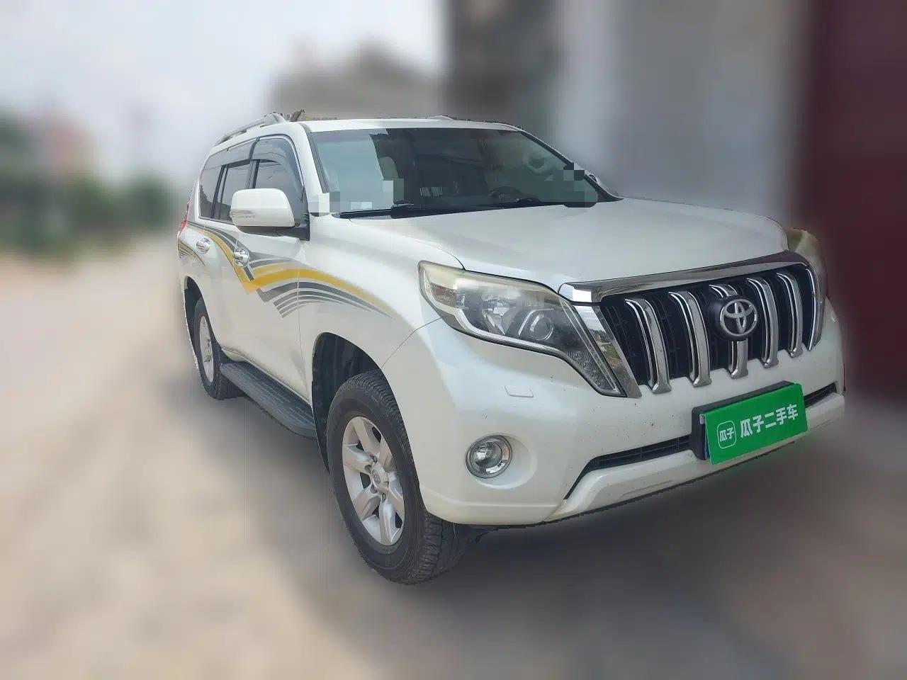 Toyota Prado 2016 2.7L Automatic Luxury Edition — миниатюра 3