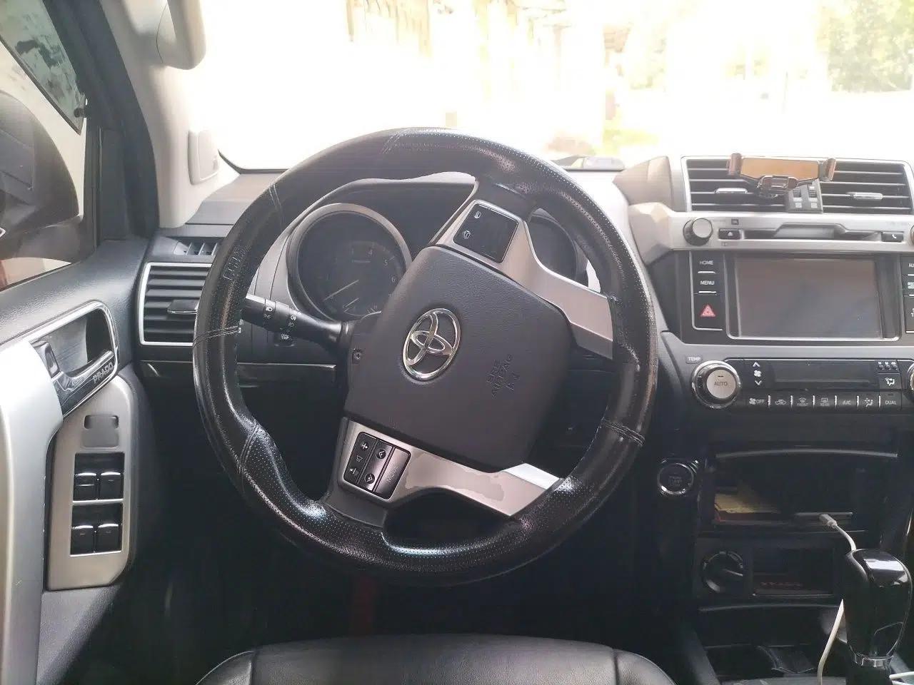 Toyota Prado 2016 2.7L Automatic Luxury Edition — миниатюра 10