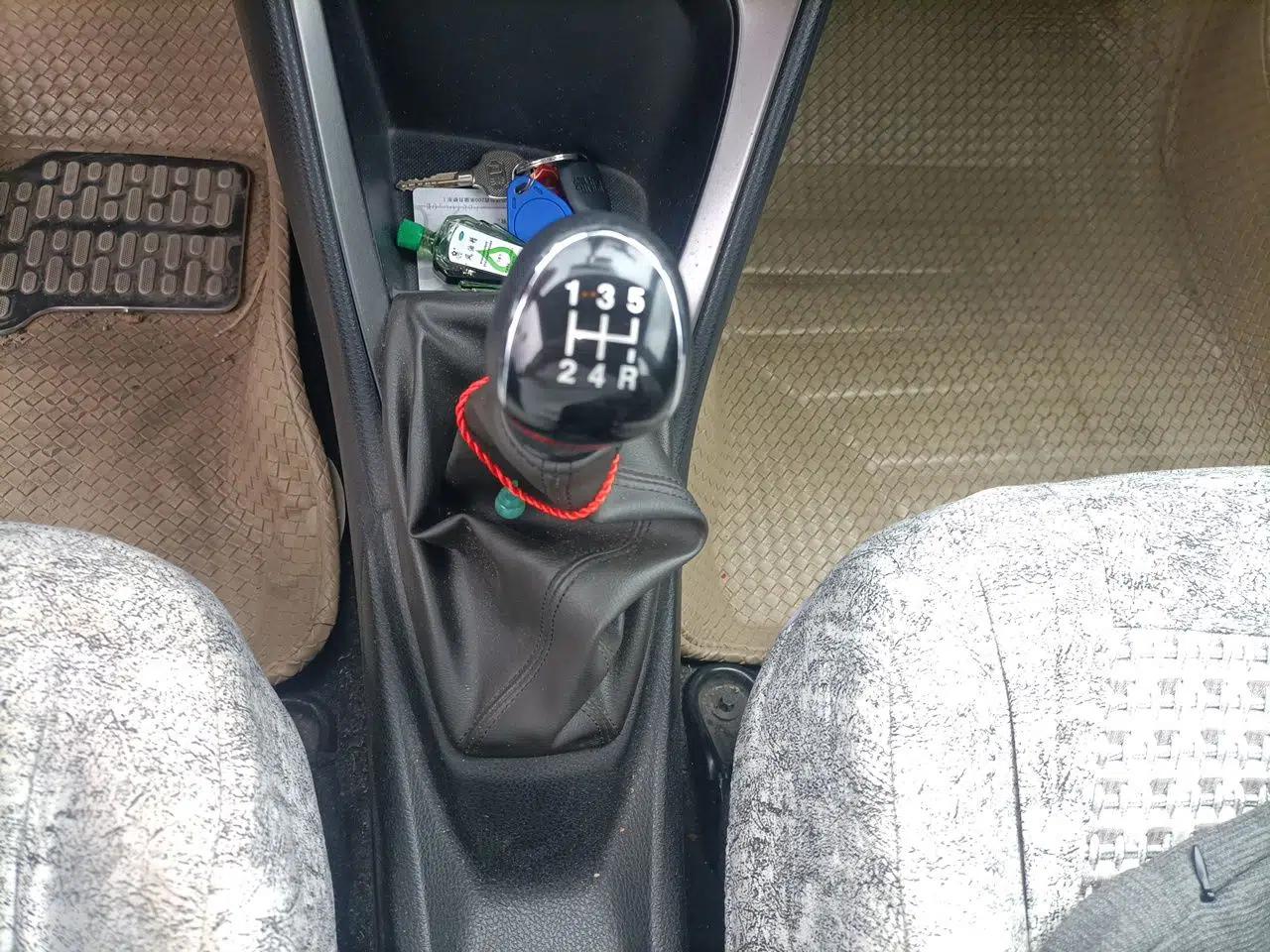 Toyota YARiS L Zhi Xuan 2014 1.3E Manual Charm Edition — миниатюра 14