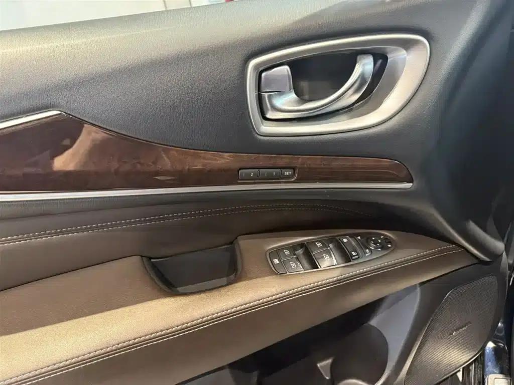 2016 Infiniti QX60 Imported Model 2.5 S/C Hybrid 2WD Premium Edition (China V Emission Standard) — миниатюра 9