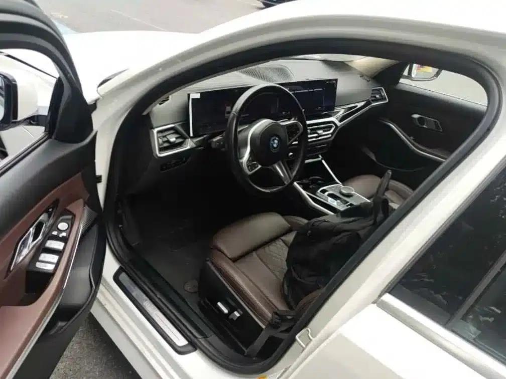 BMW i3 2022 eDrive 35L — миниатюра 3