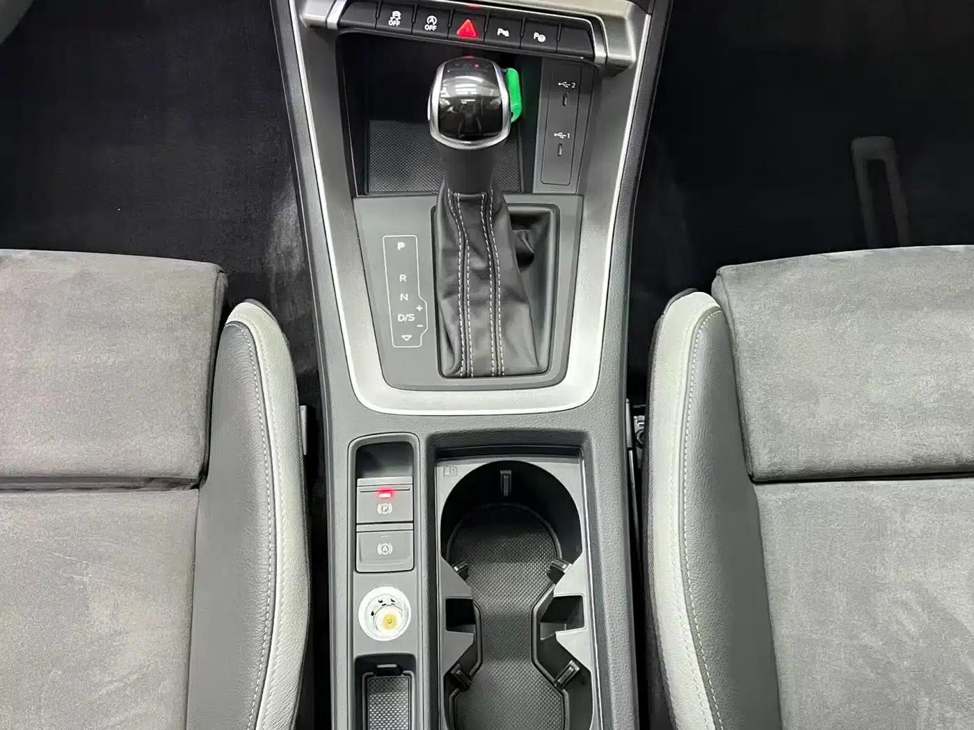 Audi Q3 2023 35 TFSI Fashion Dynamic (1.4T) — миниатюра 11