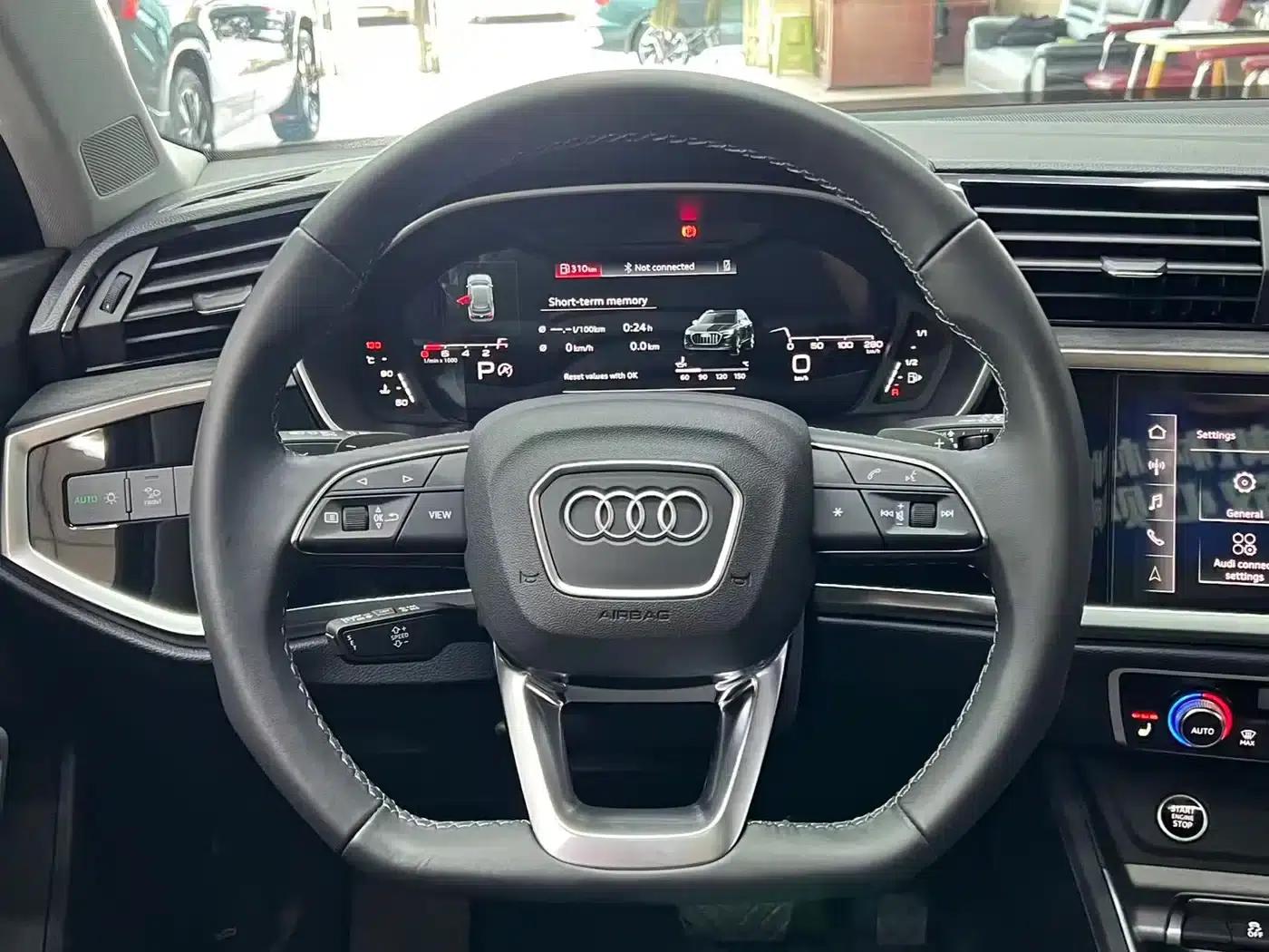 Audi Q3 2023 35 TFSI Fashion Dynamic (1.4T) — миниатюра 10