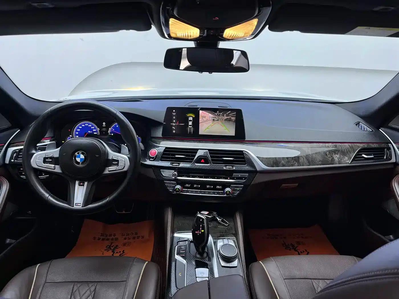 2018 BMW 5 Series 530Li Luxury M Sport Package — миниатюра 9