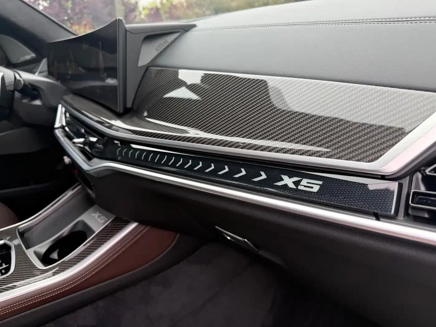 BMW X5 2023 xDrive 40Li M Sport Shadow Edition — миниатюра 12