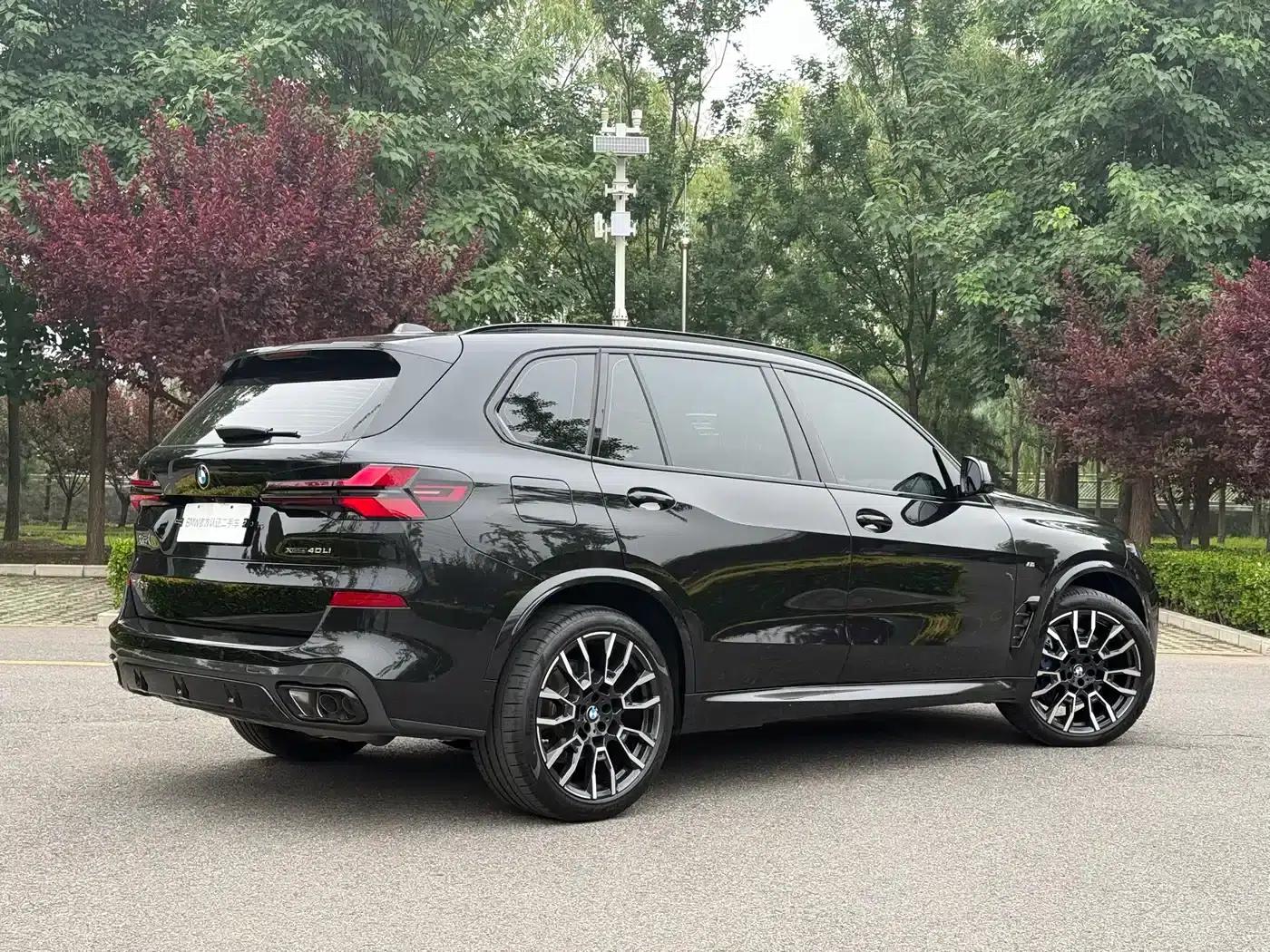 BMW X5 2023 xDrive 40Li M Sport Shadow Edition — миниатюра 4