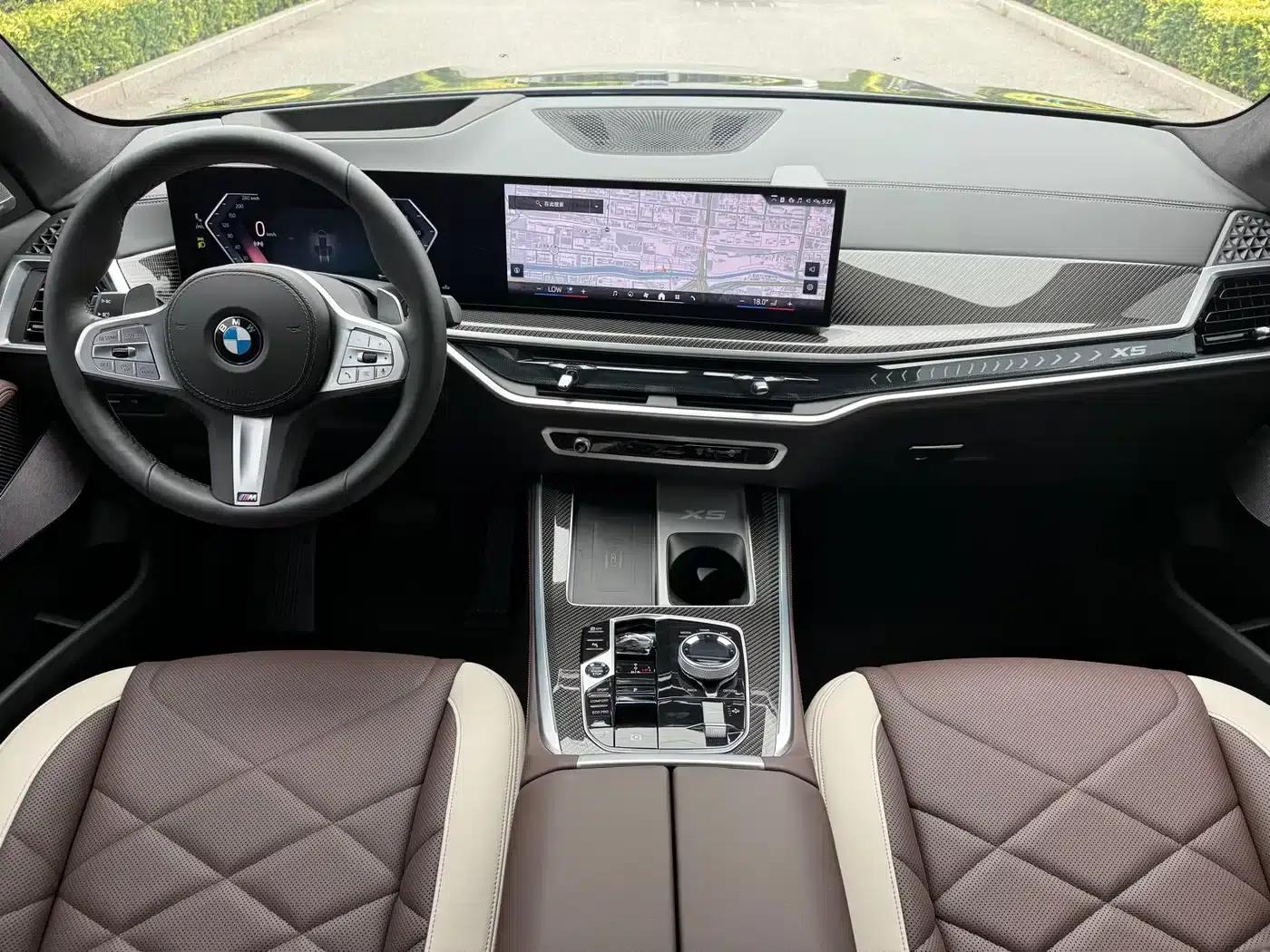 BMW X5 2023 xDrive 40Li M Sport Shadow Edition — миниатюра 9