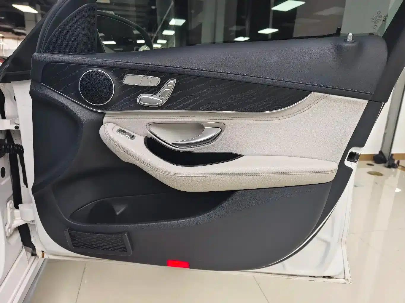 2015 Mercedes-Benz C-Class C 200 L Sport — миниатюра 15