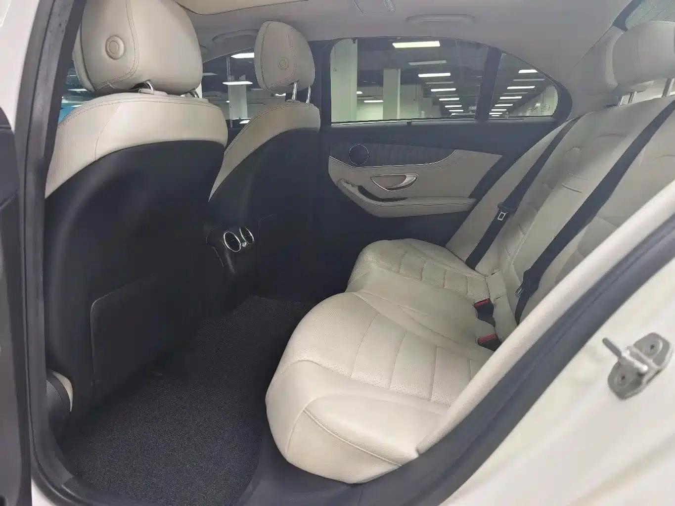 2015 Mercedes-Benz C-Class C 200 L Sport — миниатюра 29