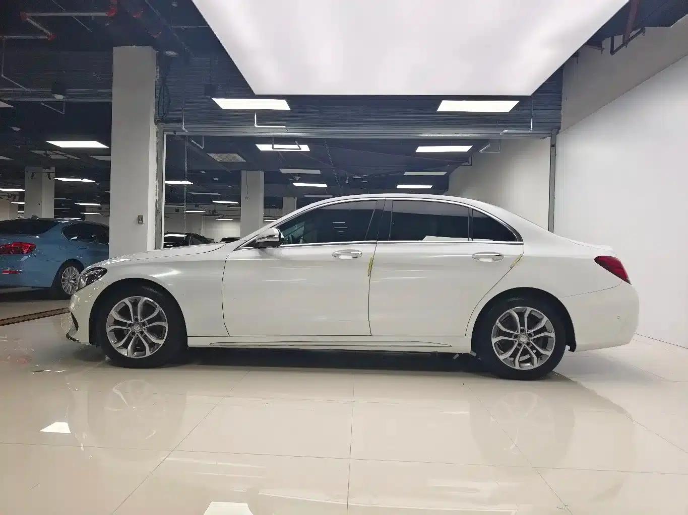 2015 Mercedes-Benz C-Class C 200 L Sport — миниатюра 4