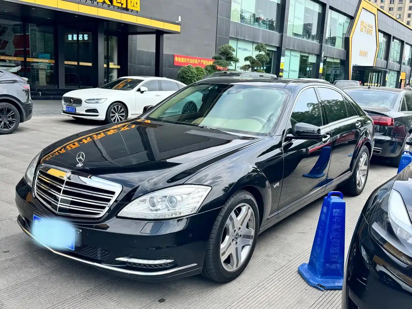 2010 Mercedes-Benz S-Class S 600 L — миниатюра 1
