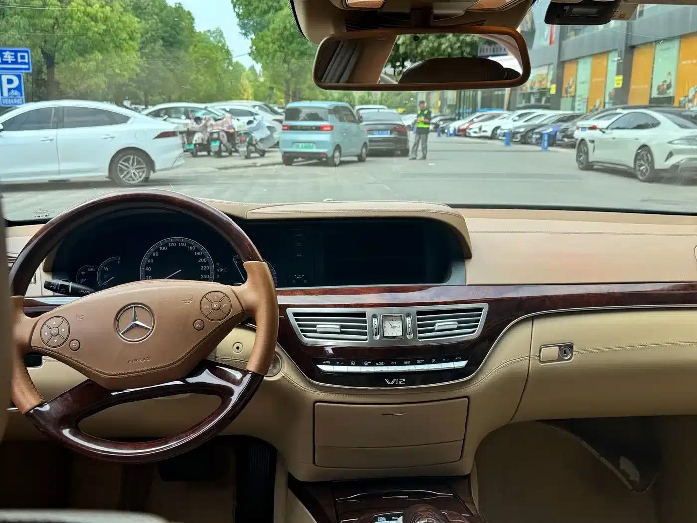 2010 Mercedes-Benz S-Class S 600 L — миниатюра 5