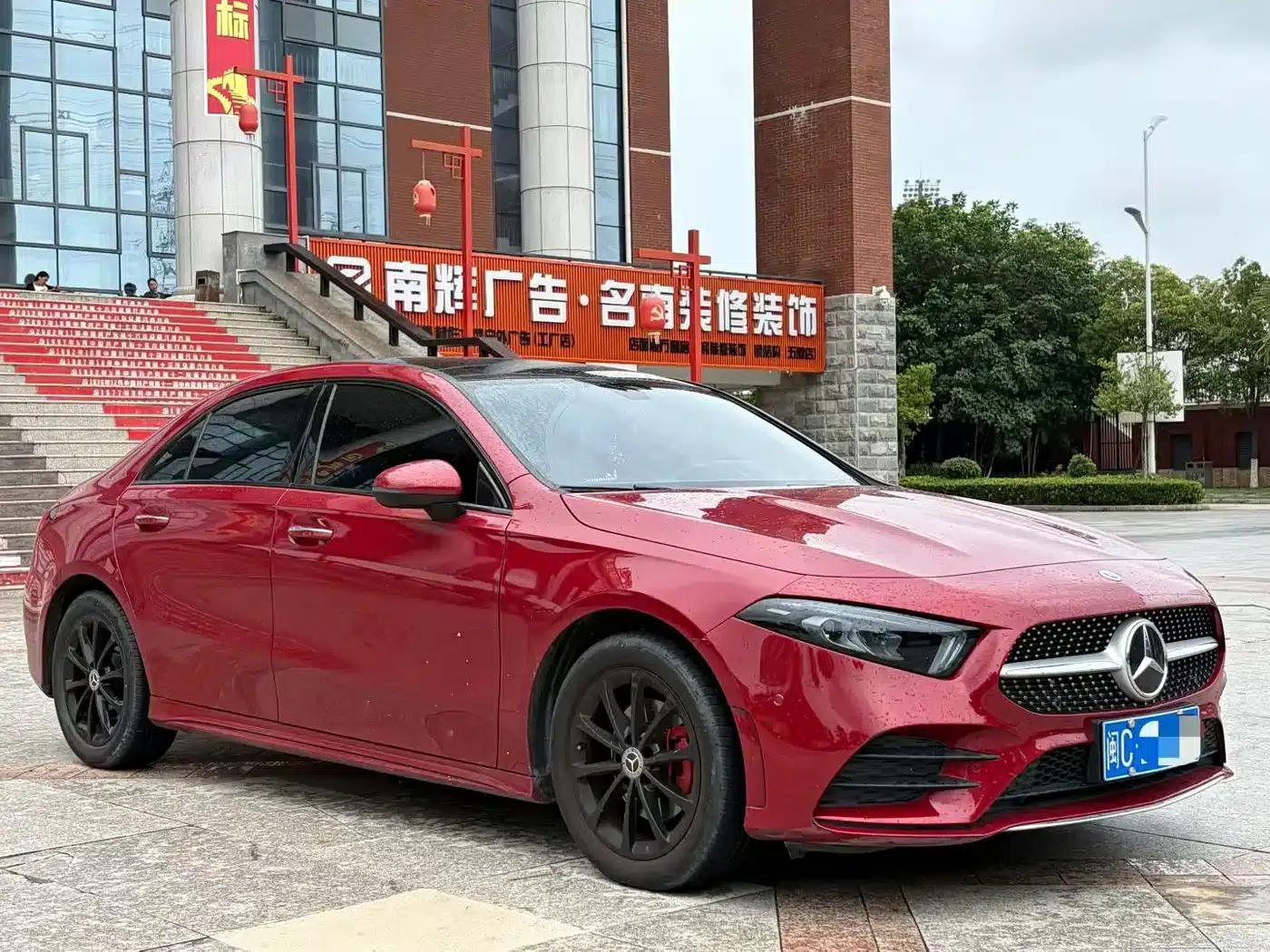 Mercedes-Benz A-Class 2022 A 200 L Sport Sedan Dynamic Edition — миниатюра 3
